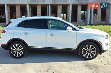 Внедорожник / Кроссовер Lincoln MKC 2018 в 