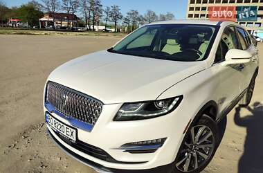 Внедорожник / Кроссовер Lincoln MKC 2018 в 