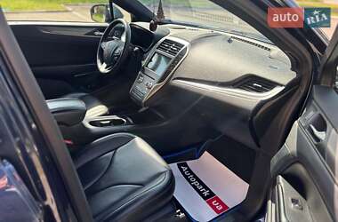 Внедорожник / Кроссовер Lincoln MKC 2017 в 