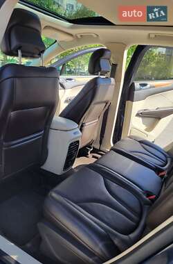 Позашляховик / Кросовер Lincoln MKC 2014 в 
