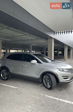 Позашляховик / Кросовер Lincoln MKC 2014 в 