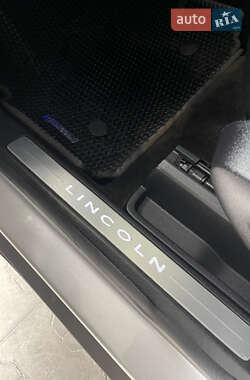 Позашляховик / Кросовер Lincoln MKC 2014 в 
