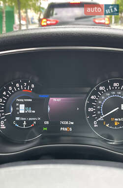 Позашляховик / Кросовер Lincoln MKC 2014 в 