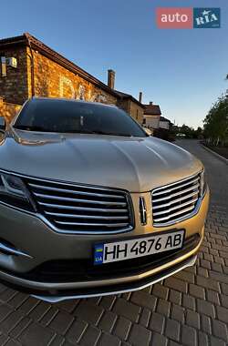 Внедорожник / Кроссовер Lincoln MKC 2015 в 
