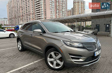 Позашляховик / Кросовер Lincoln MKC 2015 в 