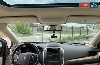 Внедорожник / Кроссовер Lincoln MKC 2014 в 