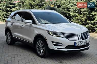 Позашляховик / Кросовер Lincoln MKC 2014 в 