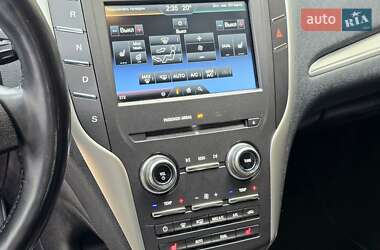 Позашляховик / Кросовер Lincoln MKC 2014 в 