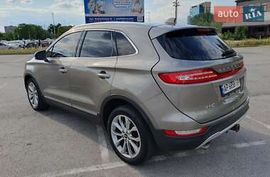 Позашляховик / Кросовер Lincoln MKC 2016 в 