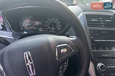 Внедорожник / Кроссовер Lincoln MKC 2015 в 