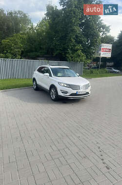 Внедорожник / Кроссовер Lincoln MKC 2016 в 