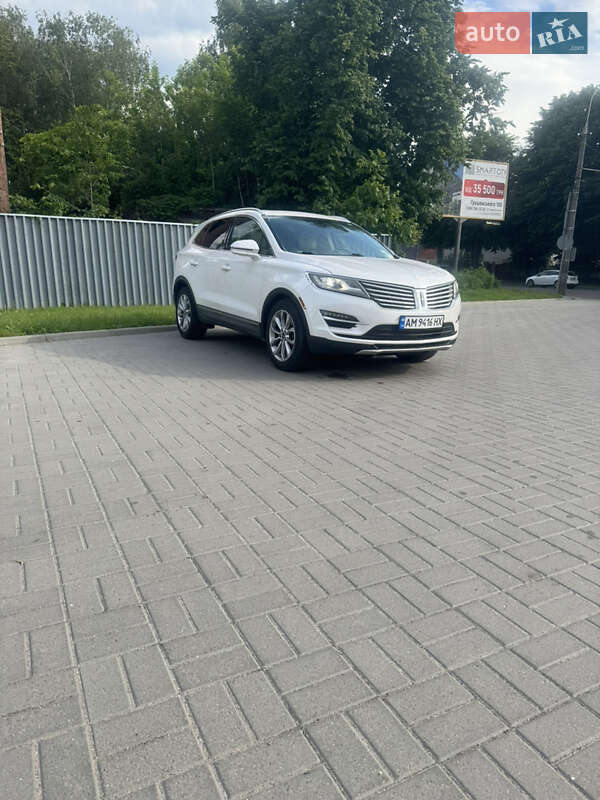 Позашляховик / Кросовер Lincoln MKC 2016 в Житомирі
