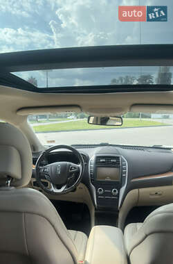 Внедорожник / Кроссовер Lincoln MKC 2016 в 