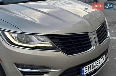 Внедорожник / Кроссовер Lincoln MKC 2014 в 
