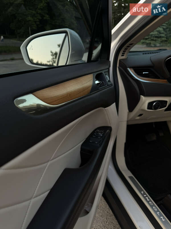 Внедорожник / Кроссовер Lincoln MKC 2014 в Виннице фото 31 Внедорожник / Кроссовер Lincoln MKC 2014 в Виннице