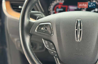 Внедорожник / Кроссовер Lincoln MKC 2015 в 