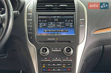 Внедорожник / Кроссовер Lincoln MKC 2015 в 