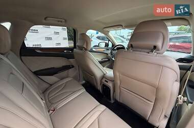 Внедорожник / Кроссовер Lincoln MKC 2019 в 
