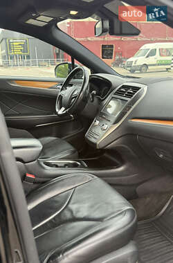 Внедорожник / Кроссовер Lincoln MKC 2015 в 