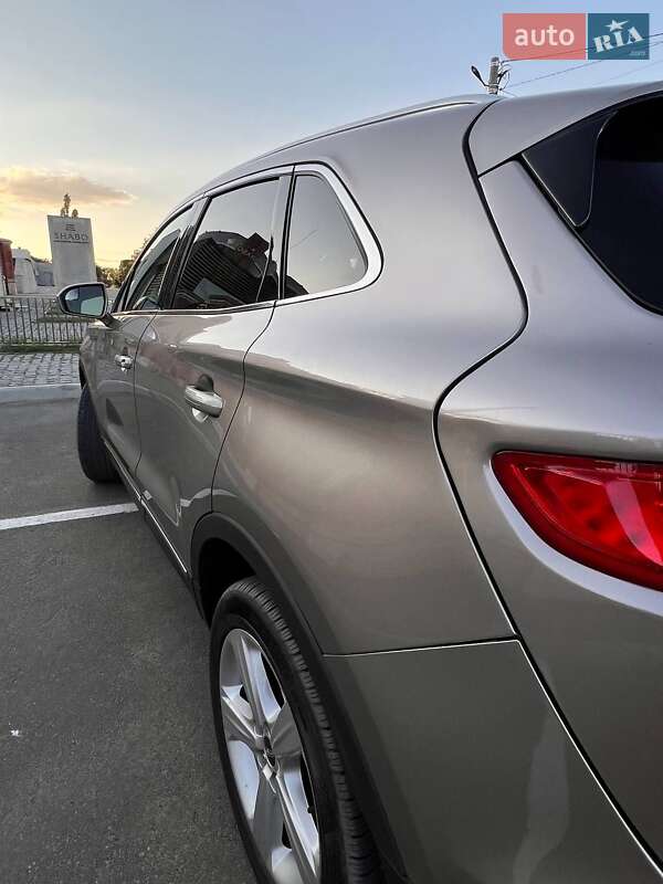 Внедорожник / Кроссовер Lincoln MKC 2017 в Белгороде-Днестровском