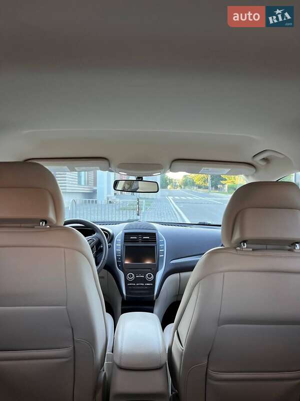 Внедорожник / Кроссовер Lincoln MKC 2017 в Белгороде-Днестровском