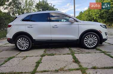 Позашляховик / Кросовер Lincoln MKC 2019 в 