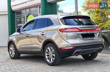 Внедорожник / Кроссовер Lincoln MKC 2018 в 