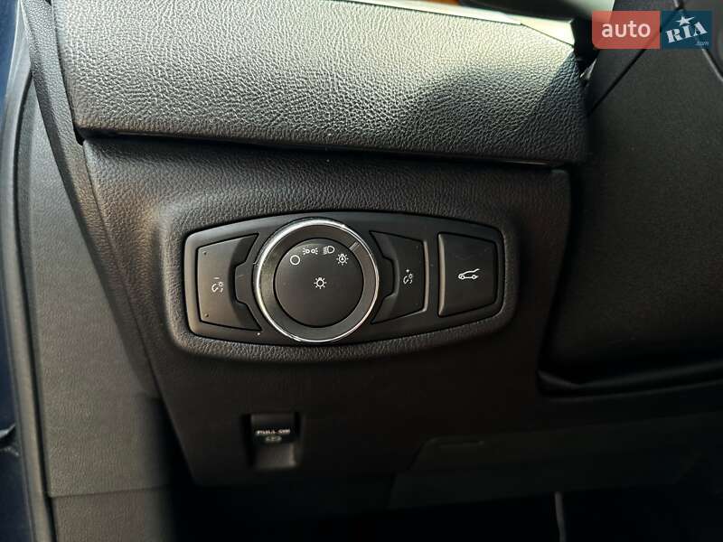 Внедорожник / Кроссовер Lincoln MKC 2015 в Кропивницком