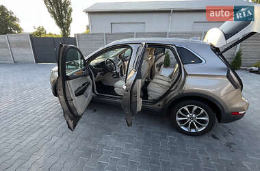 Внедорожник / Кроссовер Lincoln MKC 2019 в 