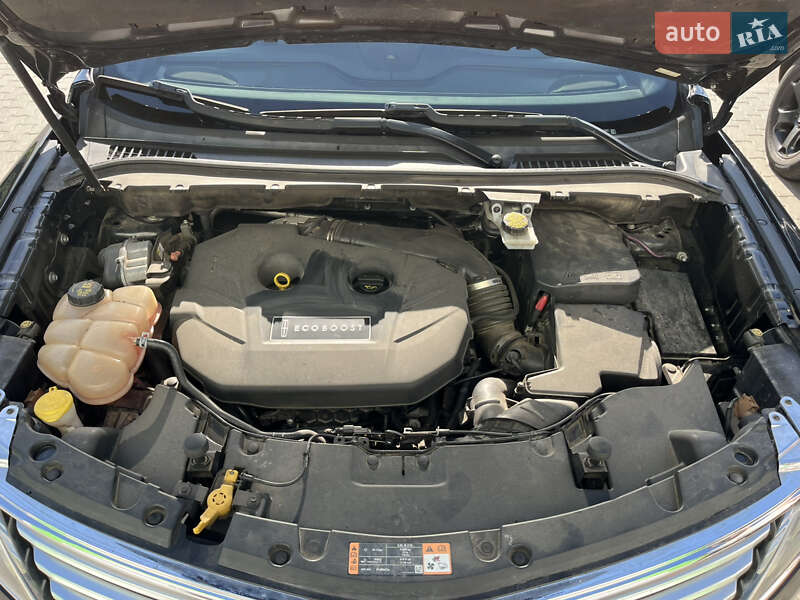 Позашляховик / Кросовер Lincoln MKC 2016 в Володимирі фото 18 Позашляховик / Кросовер Lincoln MKC 2016 в Володимирі