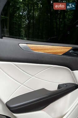 Внедорожник / Кроссовер Lincoln MKC 2014 в 