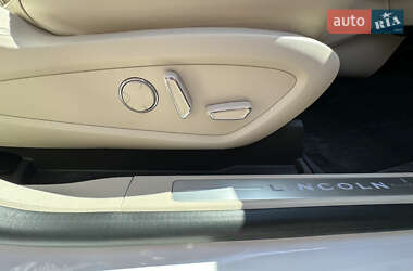 Внедорожник / Кроссовер Lincoln MKC 2018 в 