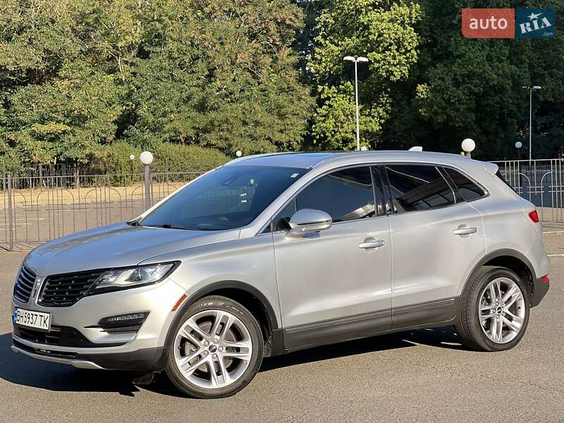 Внедорожник / Кроссовер Lincoln MKC 2015 в 