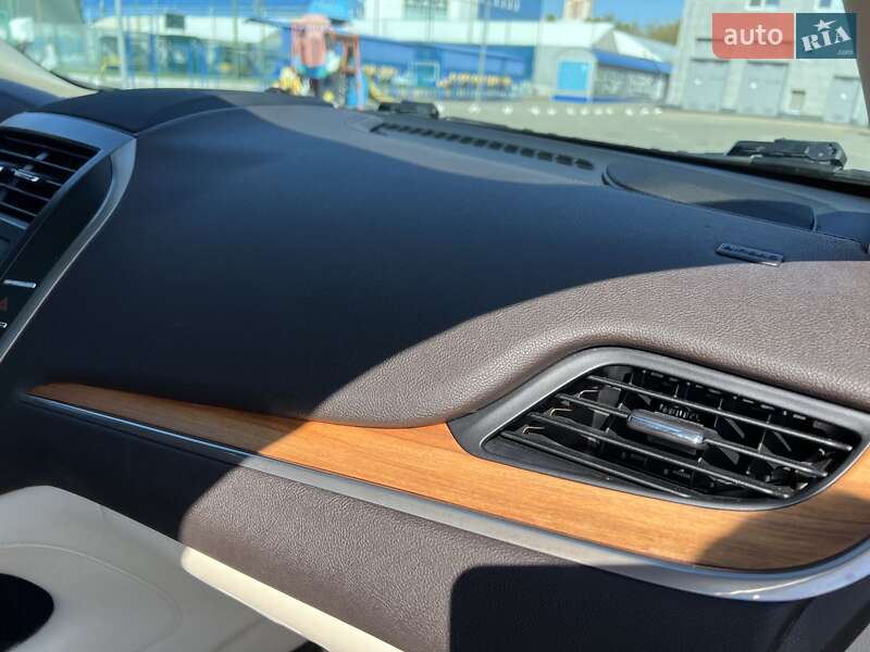 Внедорожник / Кроссовер Lincoln MKC 2014 в Киеве