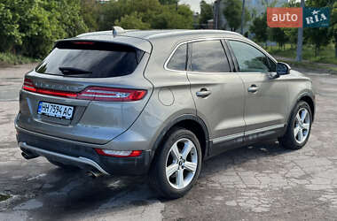 Внедорожник / Кроссовер Lincoln MKC 2016 в 
