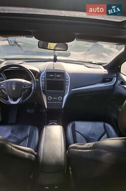 Внедорожник / Кроссовер Lincoln MKC 2016 в 