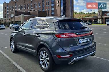 Внедорожник / Кроссовер Lincoln MKC 2016 в 