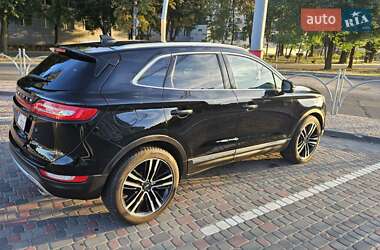 Внедорожник / Кроссовер Lincoln MKC 2016 в 