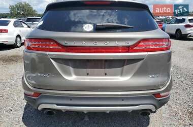 Внедорожник / Кроссовер Lincoln MKC 2016 в 
