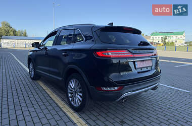 Позашляховик / Кросовер Lincoln MKC 2019 в 