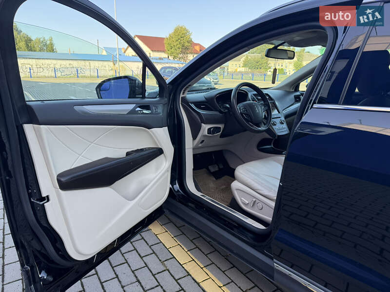 Внедорожник / Кроссовер Lincoln MKC 2019 в Нововолынске