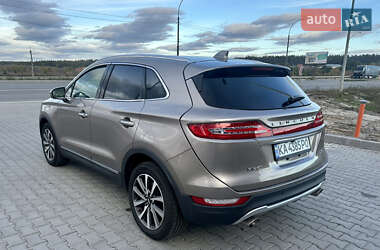Внедорожник / Кроссовер Lincoln MKC 2018 в 