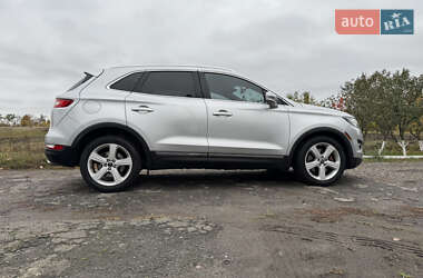 Позашляховик / Кросовер Lincoln MKC 2015 в 
