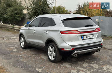 Позашляховик / Кросовер Lincoln MKC 2015 в 