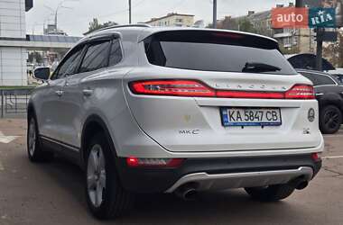 Внедорожник / Кроссовер Lincoln MKC 2015 в 