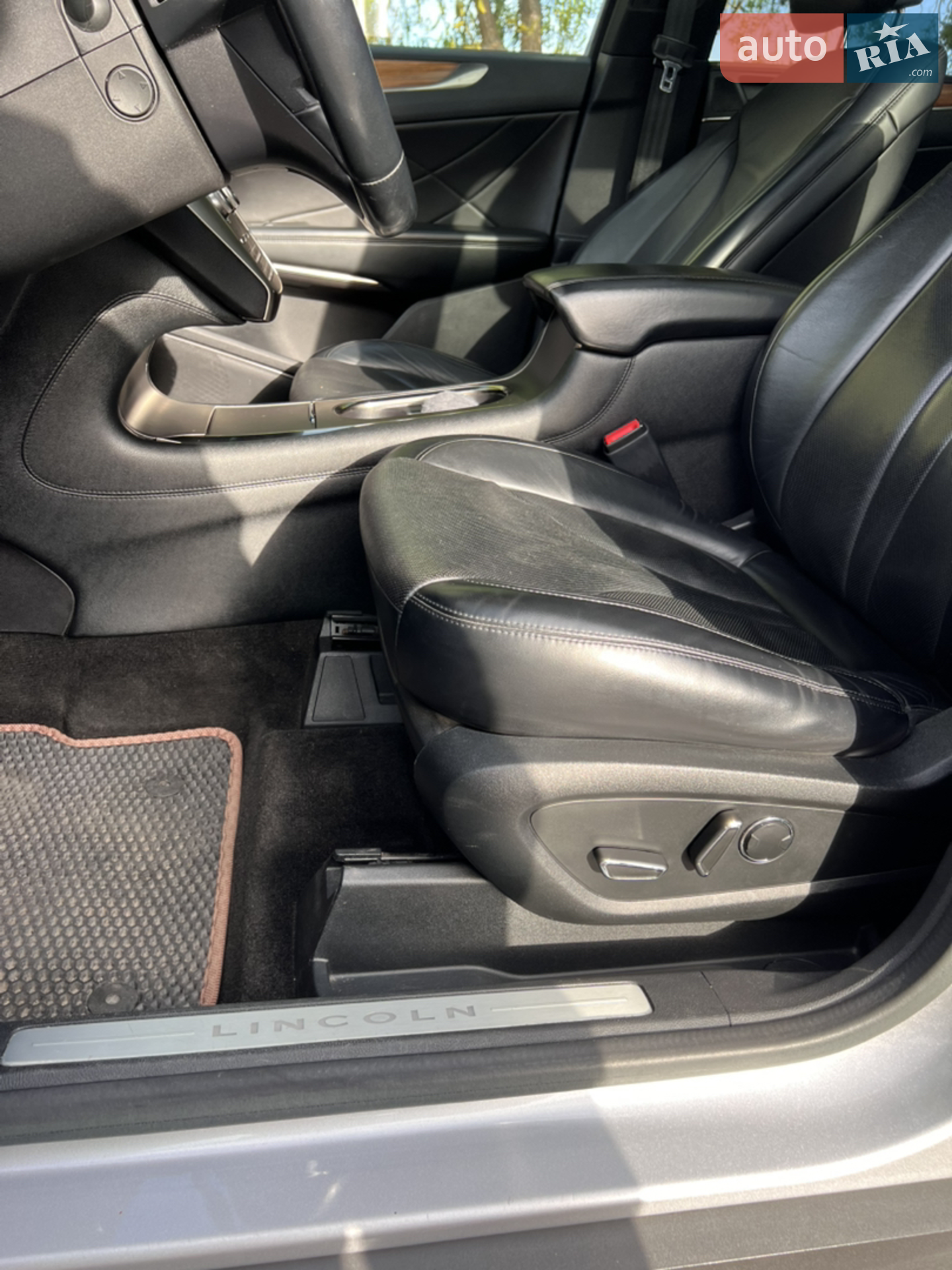 2014 Lincoln MKC - мініатюра 8