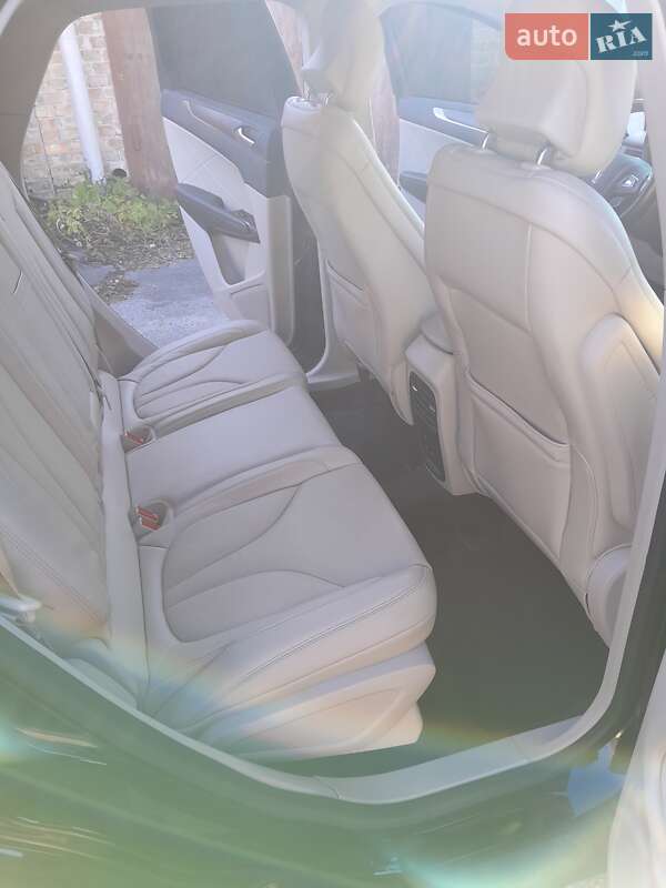 Позашляховик / Кросовер Lincoln MKC 2018 в Києві фото 12 Позашляховик / Кросовер Lincoln MKC 2018 в Києві