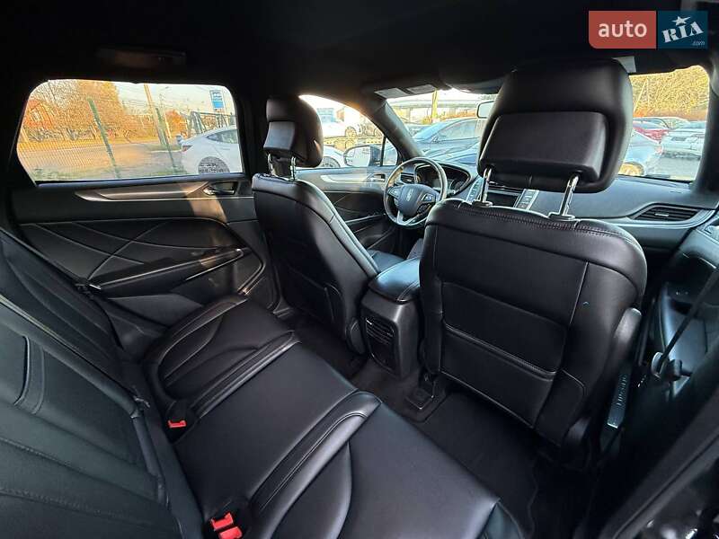 Позашляховик / Кросовер Lincoln MKC 2017 в Луцьку