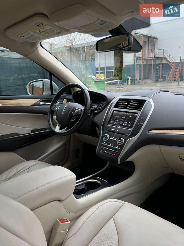Позашляховик / Кросовер Lincoln MKC 2015 в Києві фото 9 Позашляховик / Кросовер Lincoln MKC 2015 в Києві