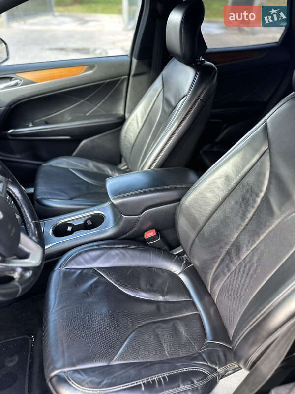 Позашляховик / Кросовер Lincoln MKC 2015 в Києві фото 7 Позашляховик / Кросовер Lincoln MKC 2015 в Києві